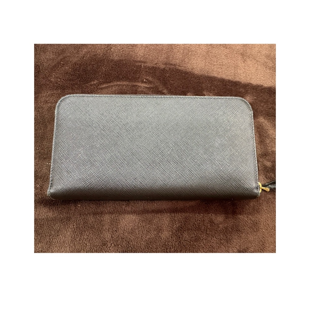 Prada Black Saffiano Wallet with Bow Accent NWOT - Picture 3 of 8